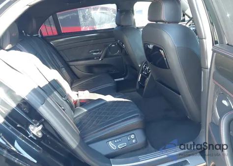 2018 Bentley Flying Spur W12 S z USA, uszkodzony, nr VIN SCBEJ9ZA9JC067038